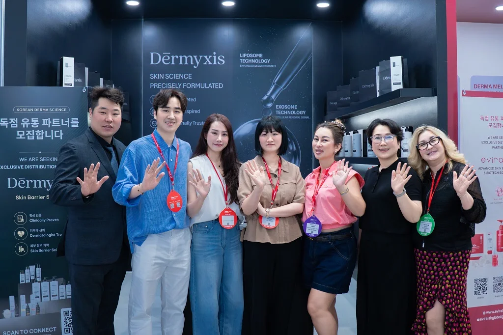 Khách tham quan gian hàng Dērmyxis, InterCHARM Korea 2026
