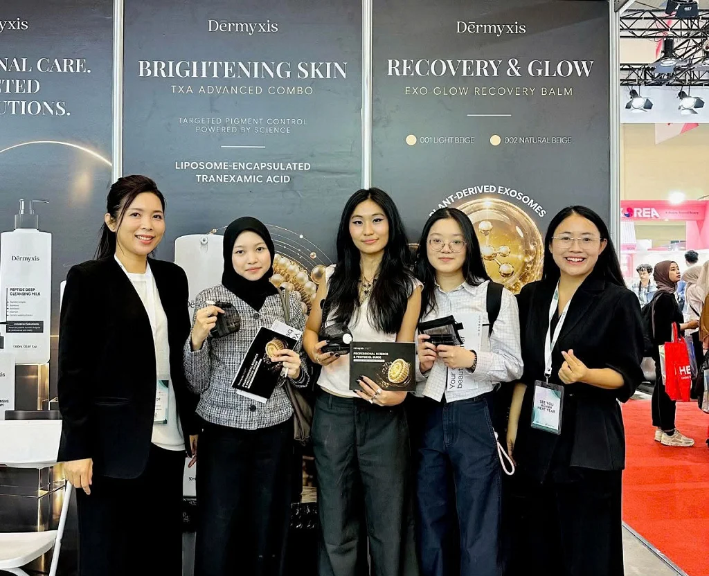 Trưng bày sản phẩm Dērmyxis tại Cosmobeauté Indonesia 2026